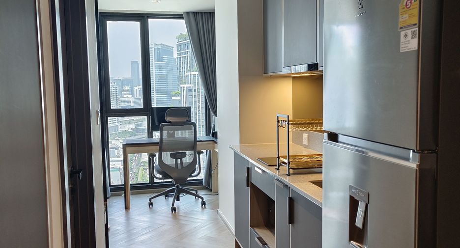 For sale 1 bed condo in Bang Rak, Bangkok
