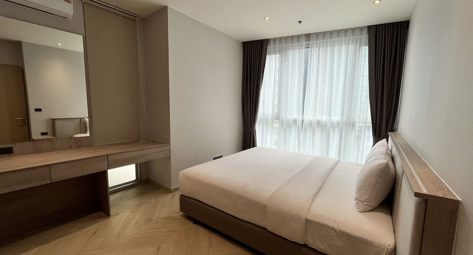For sale 2 bedrooms condo in Khlong Toei, Bangkok