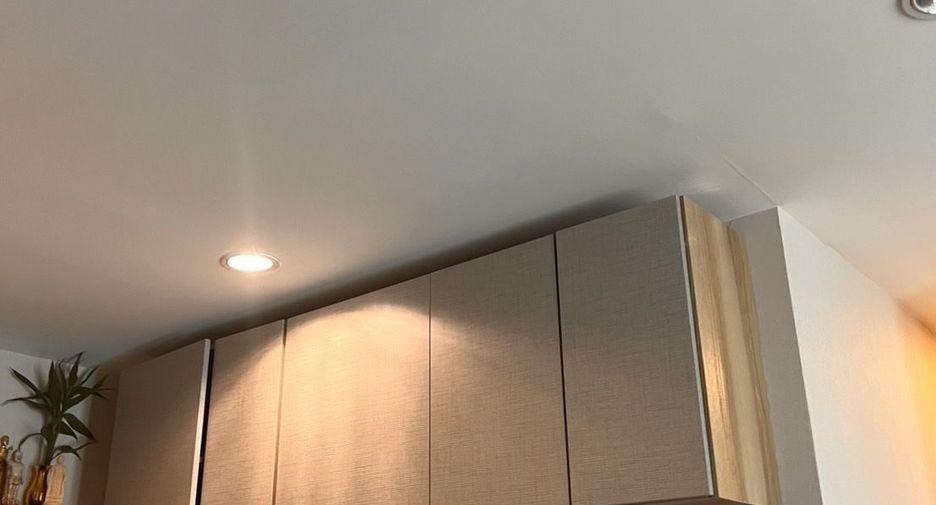 For rent 2 bedrooms condo in Bang Phlat, Bangkok