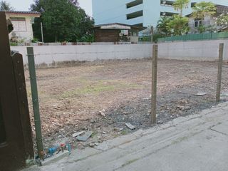 出售 土地 在 Khlong Toei, 曼谷