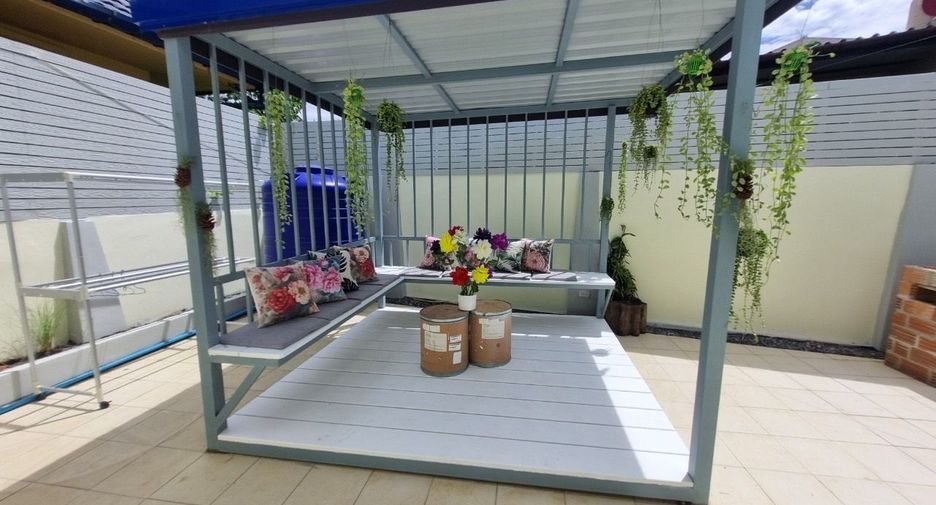 For rent 3 bedrooms villa in Mueang Phuket, Phuket