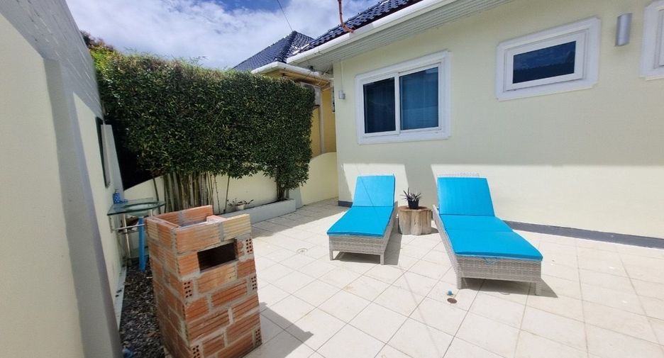 For rent 3 bedrooms villa in Mueang Phuket, Phuket