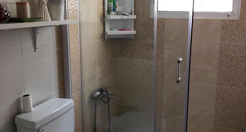 For sale 3 bedrooms condo in Watthana, Bangkok