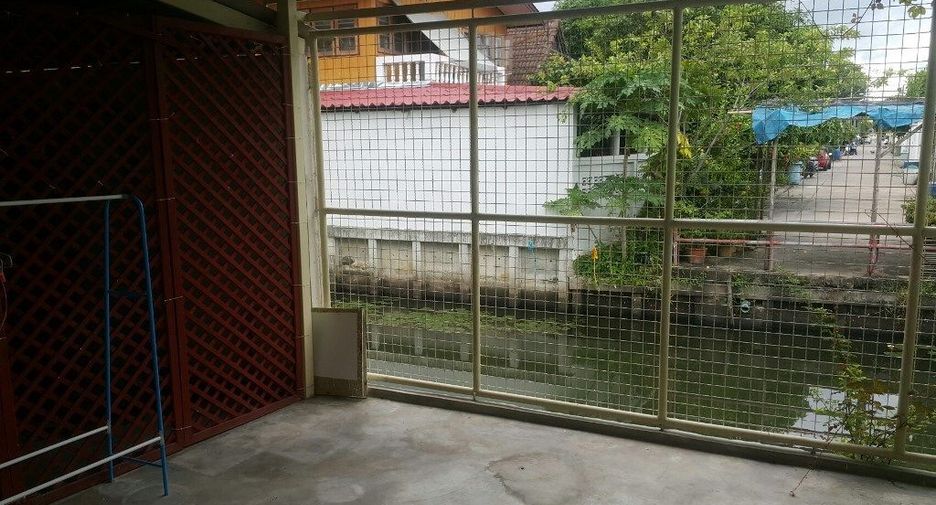 出售 和 出租 2 卧室 联排别墅 在 Bang Khae, 曼谷