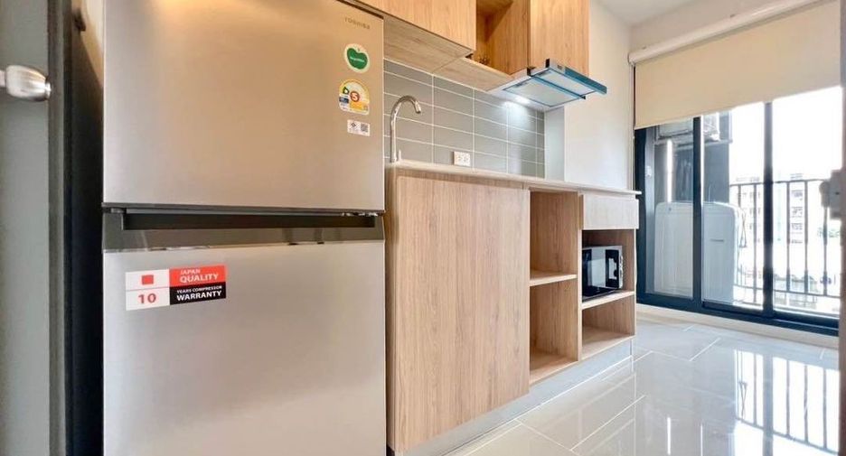 Condo en alquiler de 1 habitaciones en Bang Phlat, Bangkok