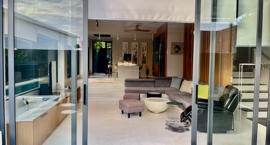 Villa en alquiler y en venta de 3 habitaciones en Mueang Phuket, Phuket
