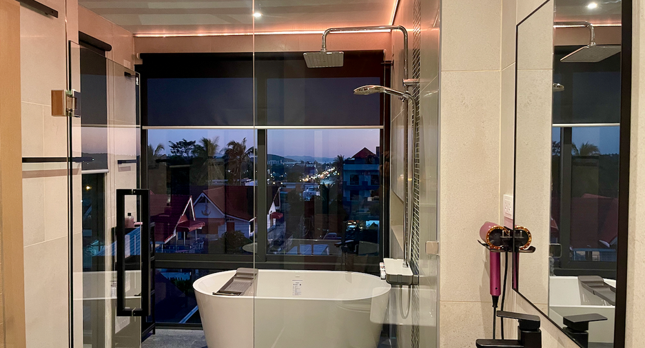 Villa en alquiler y en venta de 3 habitaciones en Mueang Phuket, Phuket