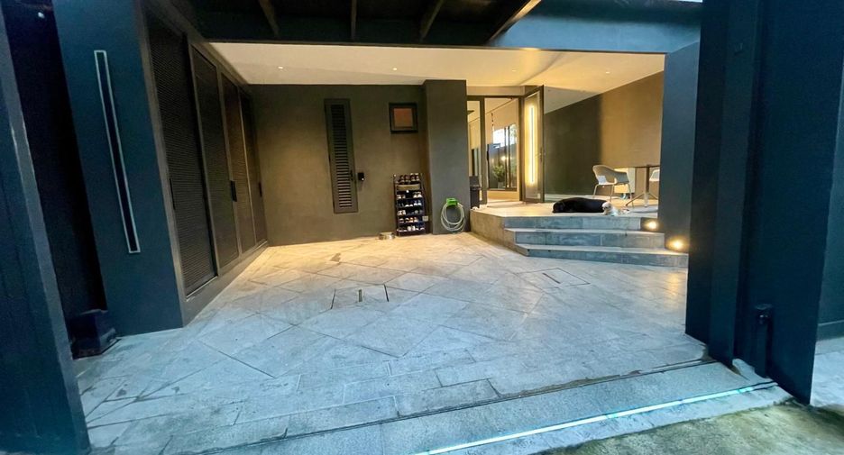 Villa en alquiler y en venta de 3 habitaciones en Mueang Phuket, Phuket