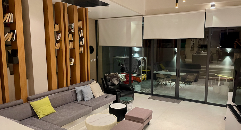 Villa en alquiler y en venta de 3 habitaciones en Mueang Phuket, Phuket