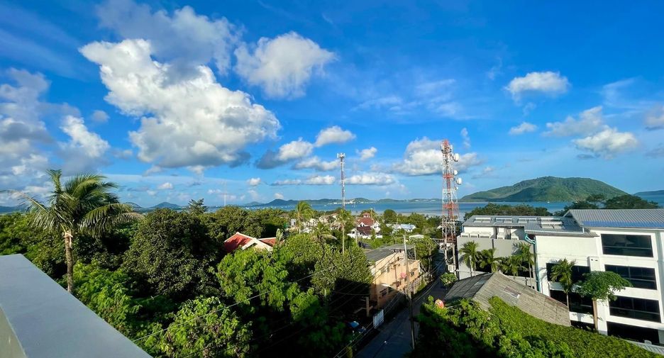 Villa en alquiler y en venta de 3 habitaciones en Mueang Phuket, Phuket