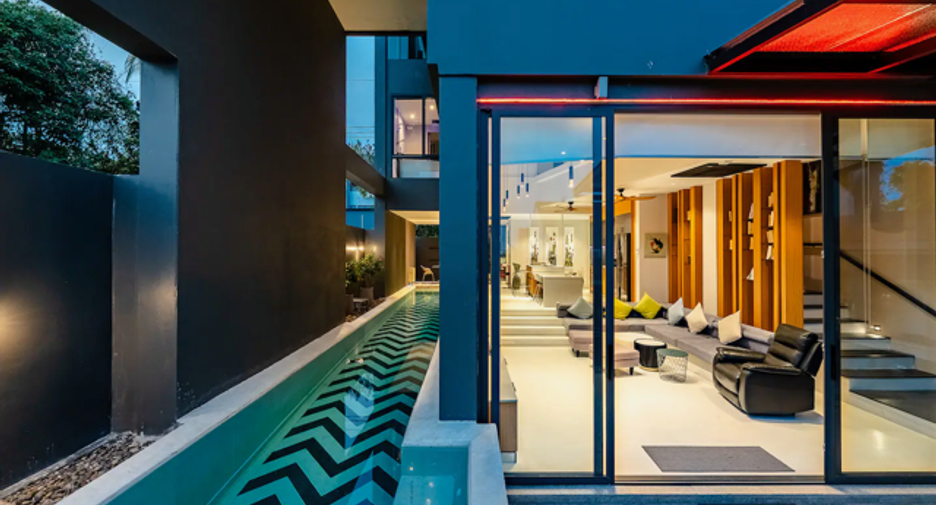 For sale and for rent 3 bedrooms villa in Mueang Phuket, Phuket