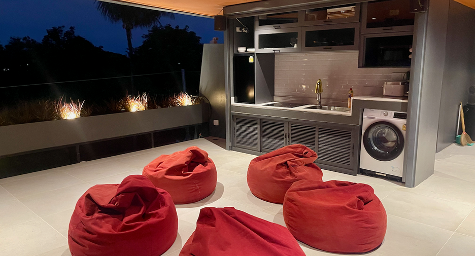 Villa en alquiler y en venta de 3 habitaciones en Mueang Phuket, Phuket
