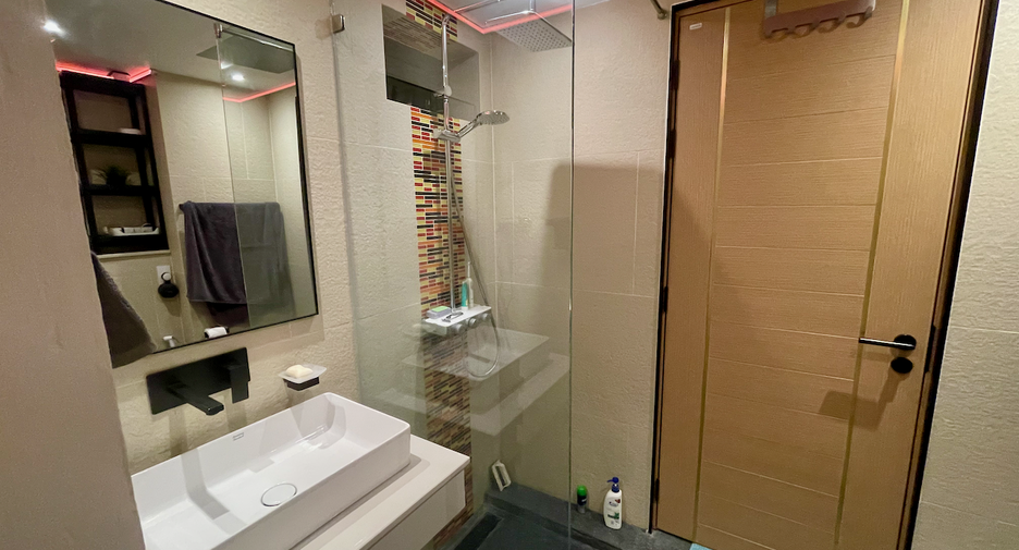 Villa en alquiler y en venta de 3 habitaciones en Mueang Phuket, Phuket