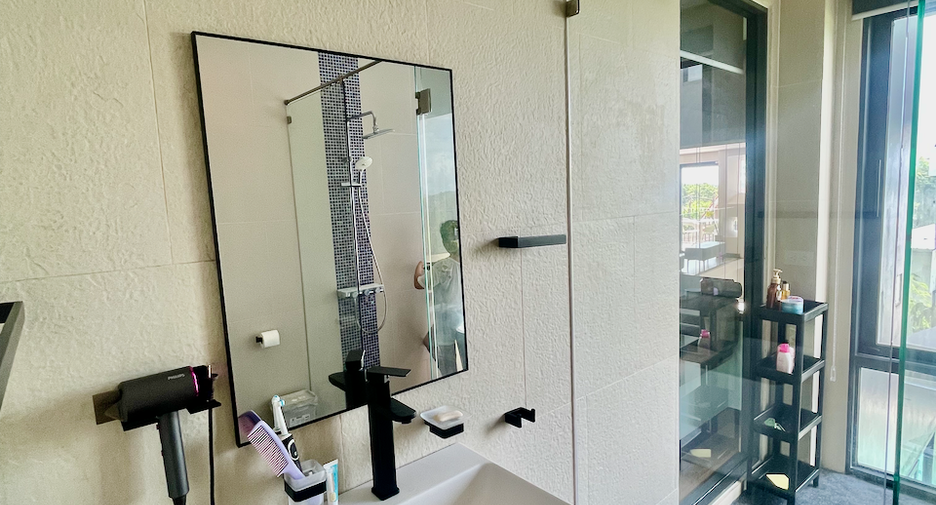Villa en alquiler y en venta de 3 habitaciones en Mueang Phuket, Phuket