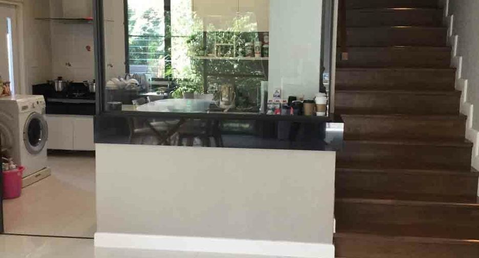For sale 4 ベッドルーム house in Sai Mai, Bangkok
