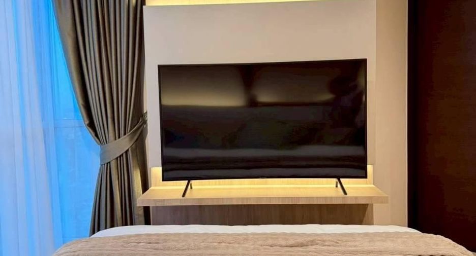 For sale 1 bed condo in Sathon, Bangkok