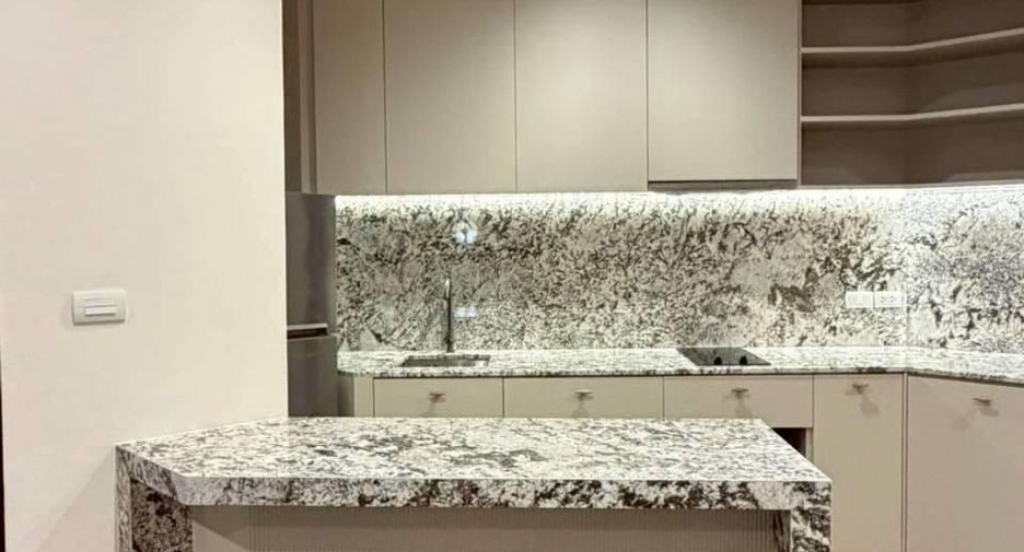 For sale 1 bed condo in Sathon, Bangkok