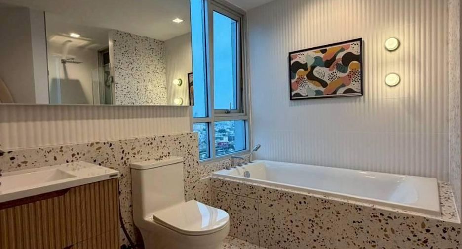 For sale 1 bed condo in Sathon, Bangkok