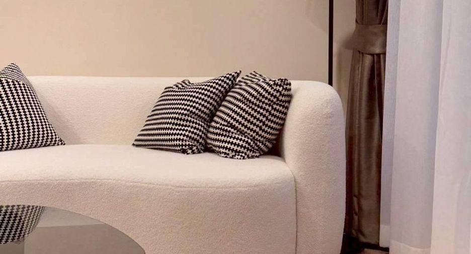 For sale 1 bed condo in Sathon, Bangkok