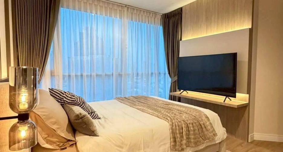 For sale 1 bed condo in Sathon, Bangkok