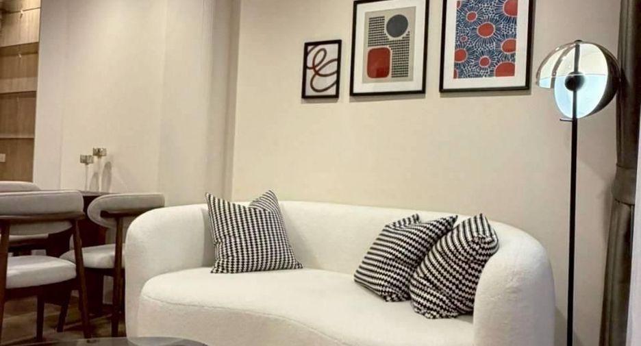For sale 1 bed condo in Sathon, Bangkok