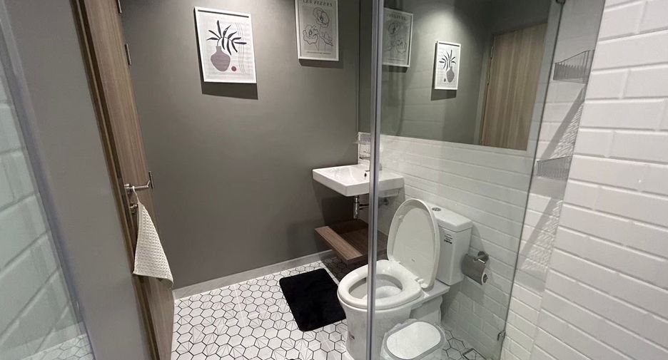 For rent 2 bedrooms condo in Chom Thong, Bangkok