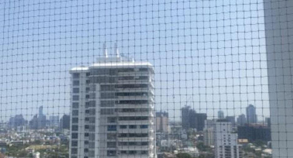 For rent 5 bedrooms condo in Watthana, Bangkok