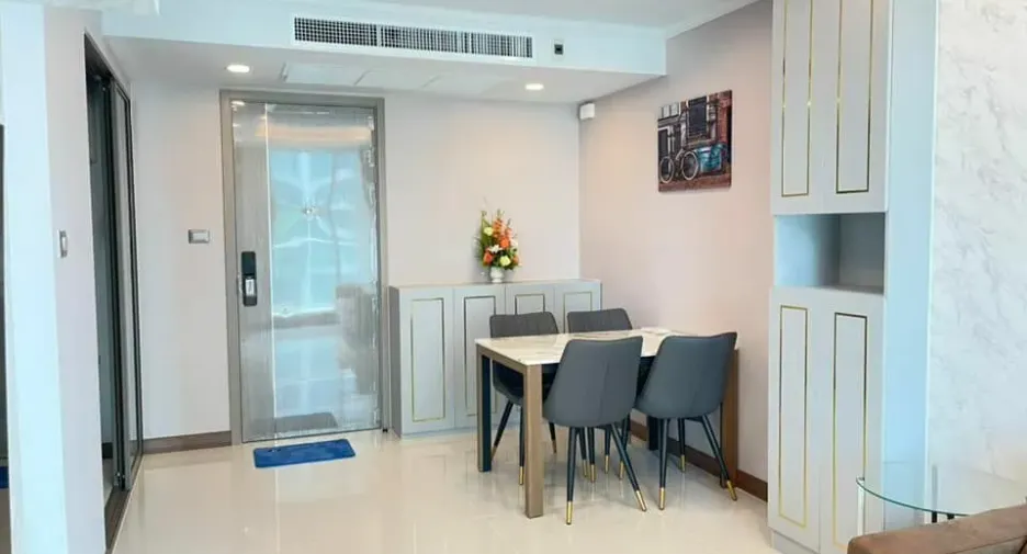 For rent 1 bed condo in Watthana, Bangkok