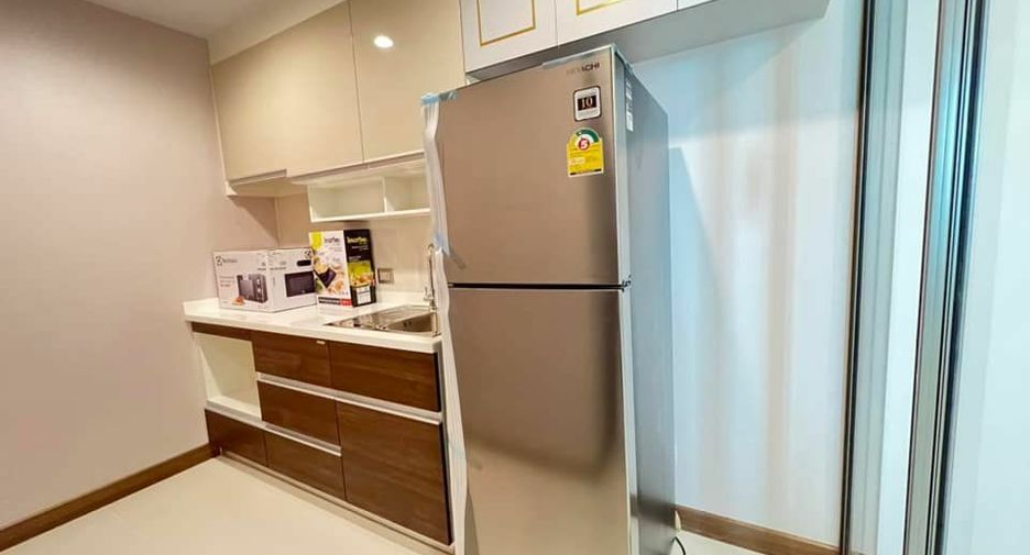 For rent 1 bed condo in Watthana, Bangkok