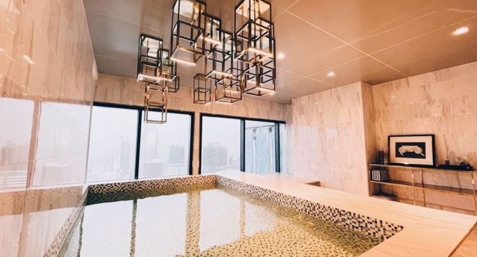 For rent 1 bed condo in Pathum Wan, Bangkok