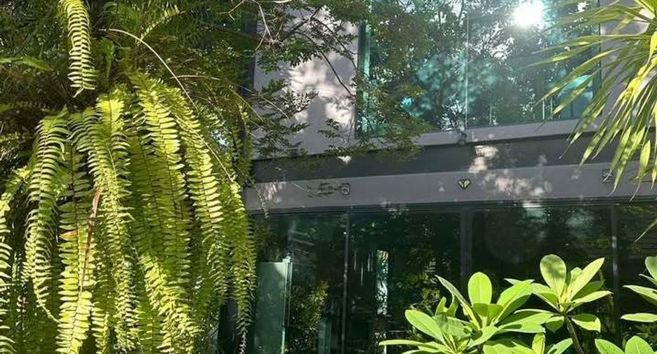 For sale 5 bedrooms house in Suan Luang, Bangkok