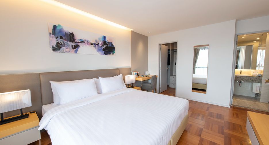 For rent 2 bedrooms apartment in Yan Nawa, Bangkok