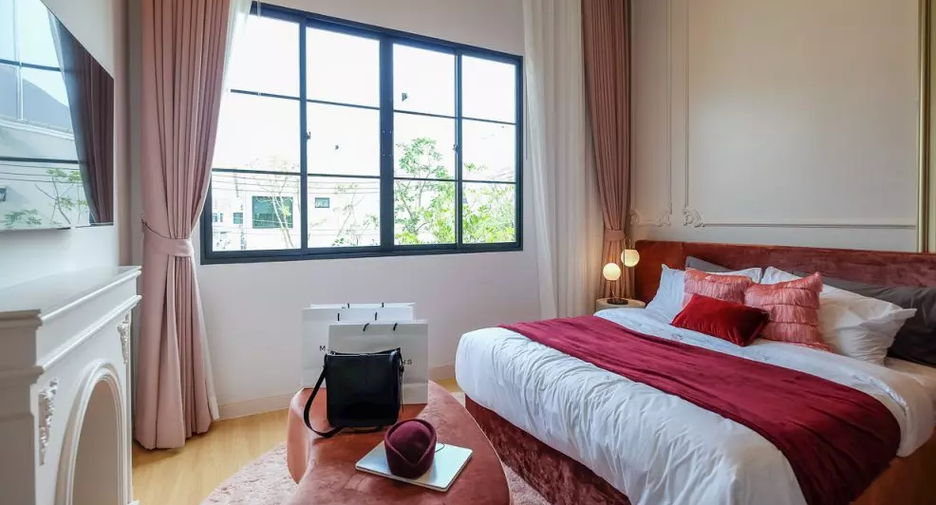 For sale 2 bedrooms townhouse in Prawet, Bangkok