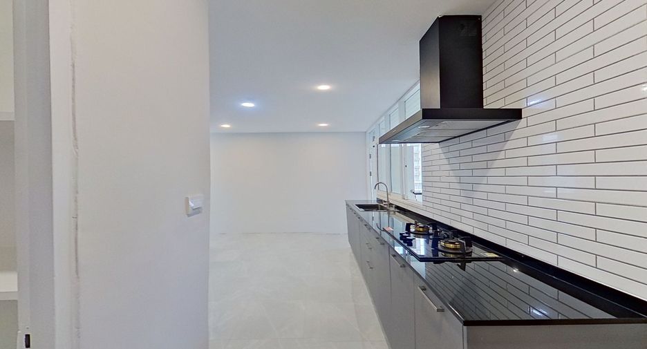 Wohnung zum Kauf und zur Miete mit 5 Zimmer in Watthana, Bangkok