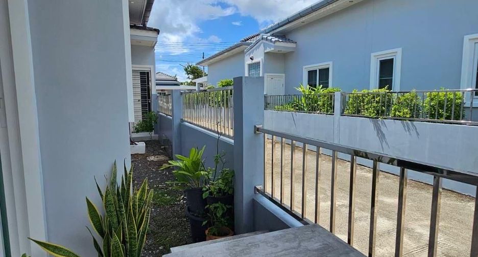For rent 2 bedrooms house in Mueang Phuket, Phuket