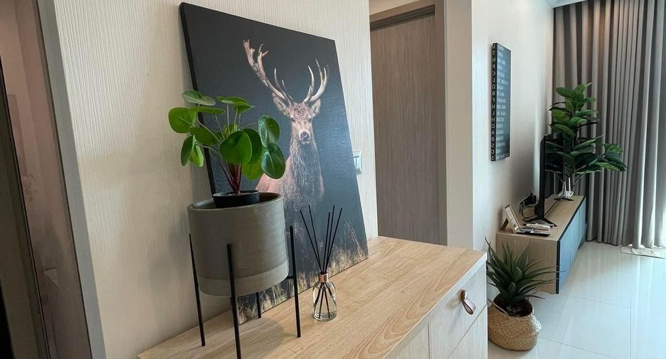 For rent 2 bedrooms condo in Watthana, Bangkok