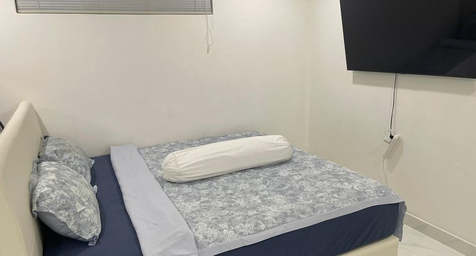 For rent studio apartment in Mueang Phuket, Phuket