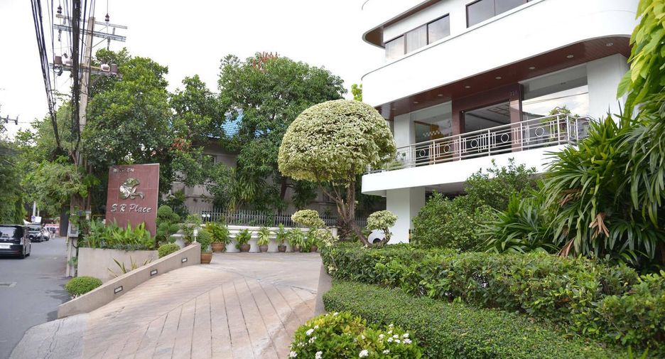 For rent 1 bed condo in Watthana, Bangkok