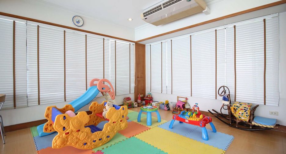 For rent 1 bed condo in Watthana, Bangkok