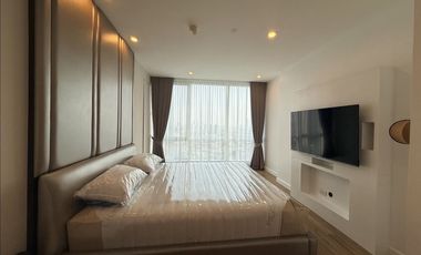 For rent 2 bedrooms condo in Sathon, Bangkok