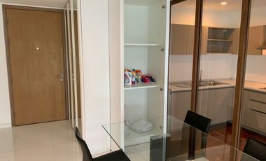 À louer 3 chambres condo à Khlong Toei, Bangkok