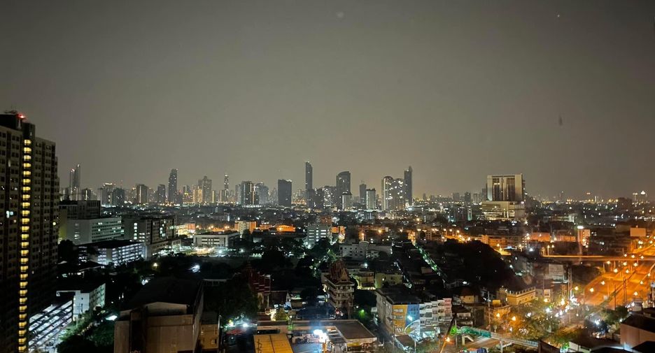 For sale 1 bed condo in Thon Buri, Bangkok