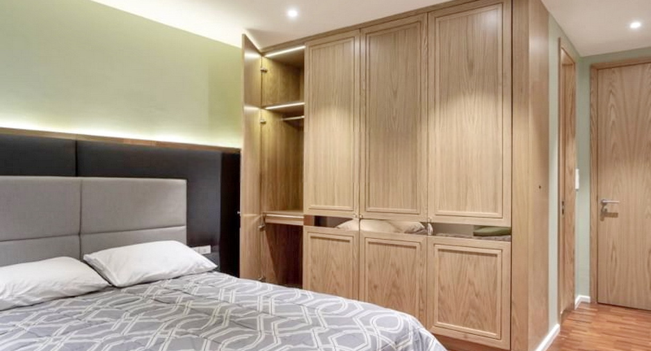 For sale 3 bedrooms condo in Thon Buri, Bangkok