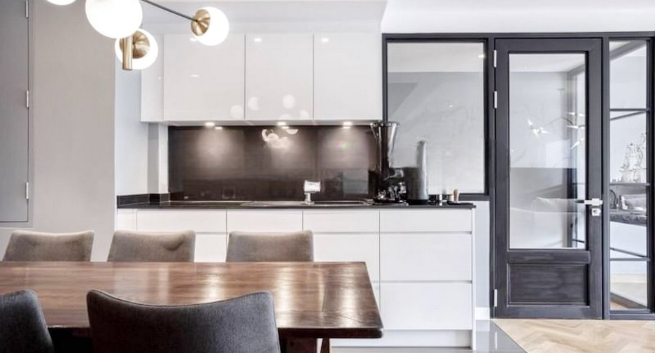 For sale 3 bedrooms condo in Thon Buri, Bangkok