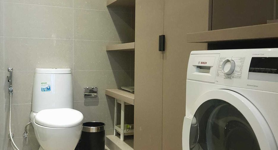 For rent 1 bed condo in Pathum Wan, Bangkok