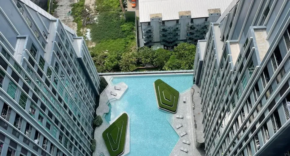 Wohnung zur Miete mit Studio in Bang Rak, Bangkok