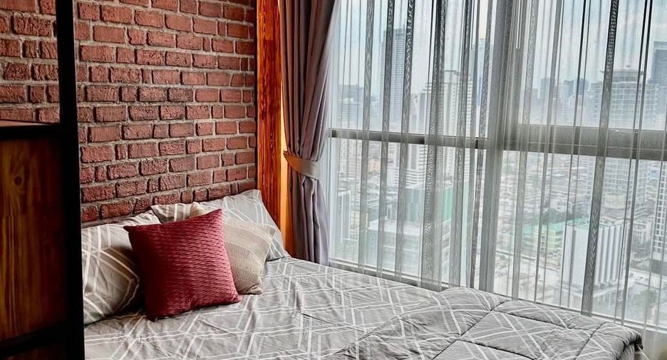 For rent スタジオ condo in Bang Rak, Bangkok