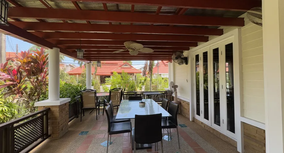 For rent 3 bedrooms house in Kathu, Phuket