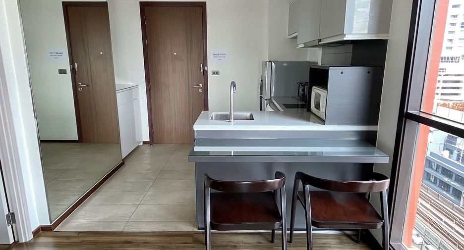 For rent 1 bed condo in Khlong Toei, Bangkok