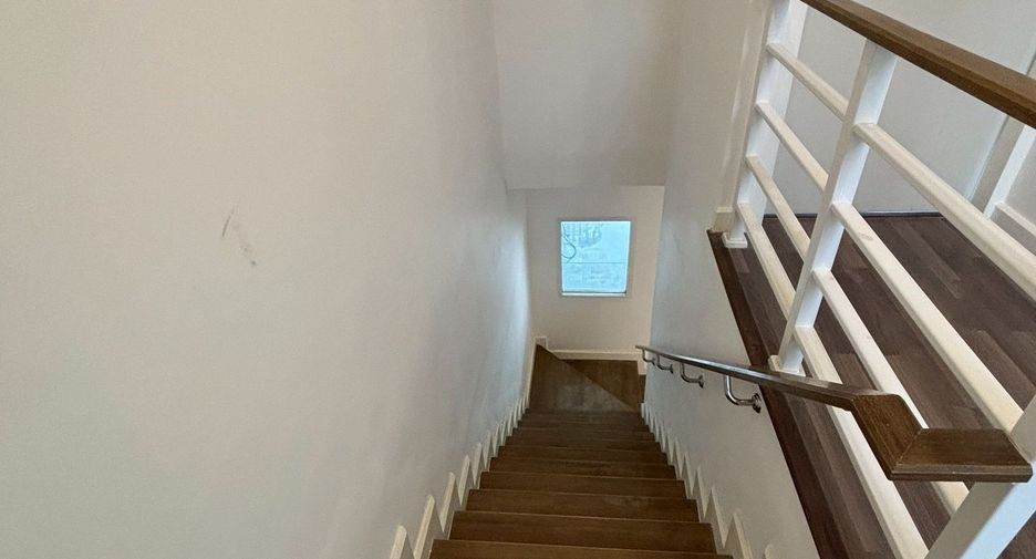 For sale 2 bedrooms townhouse in Bang Khae, Bangkok